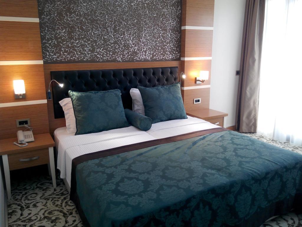 Malahit Exclusive City Hotel Фетие Стая снимка