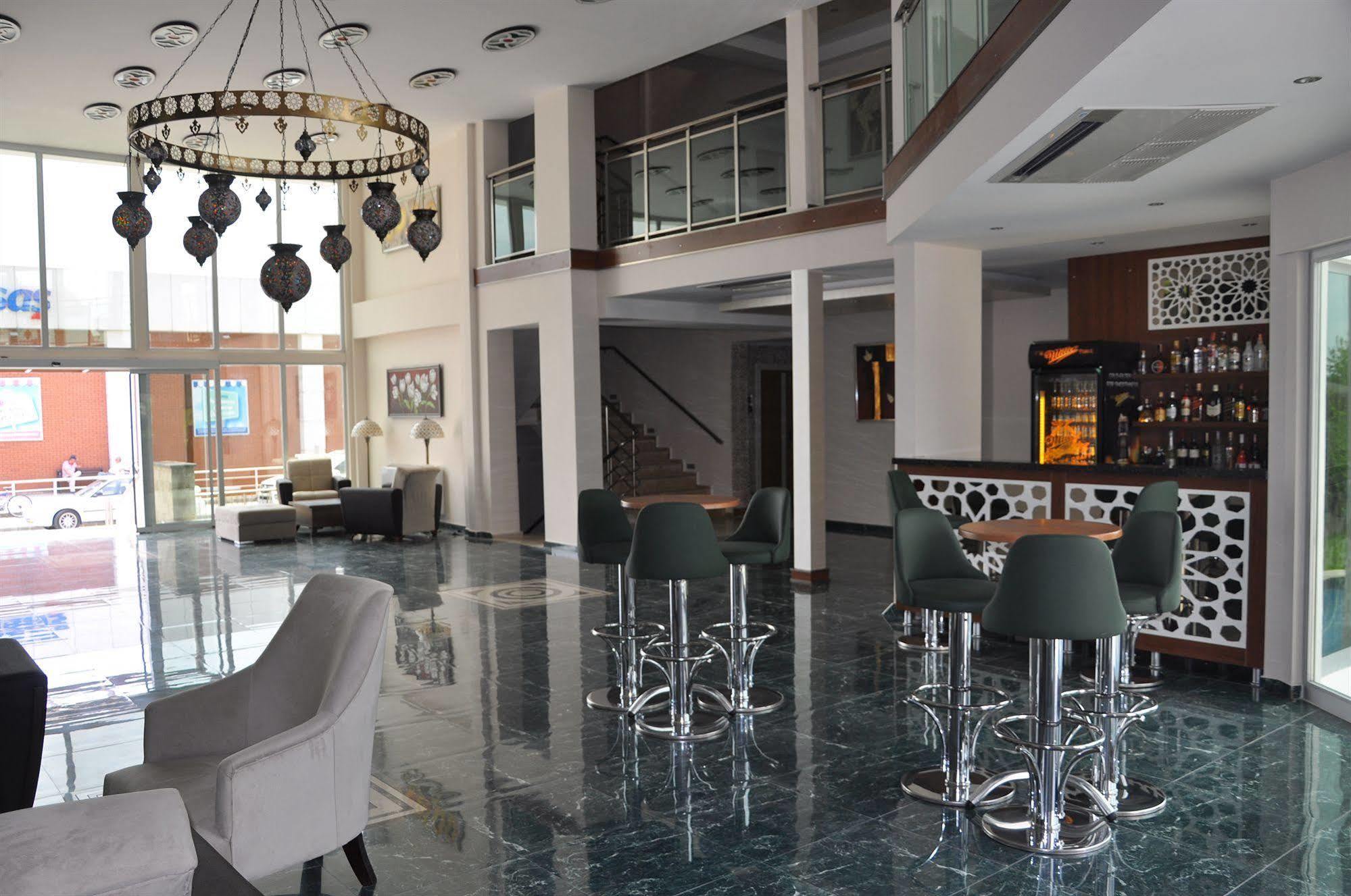 Malahit Exclusive City Hotel Фетие Екстериор снимка